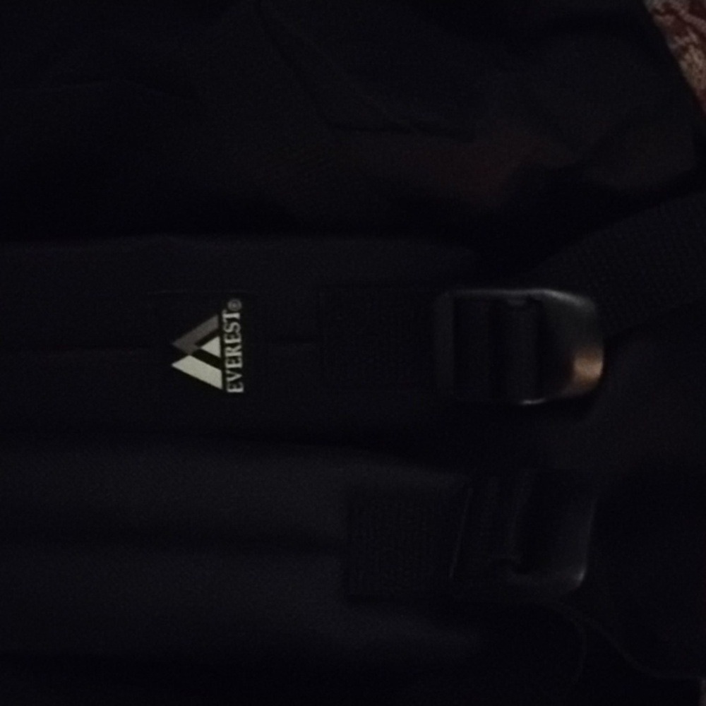 Everest Backpack - Picture 7 of 12